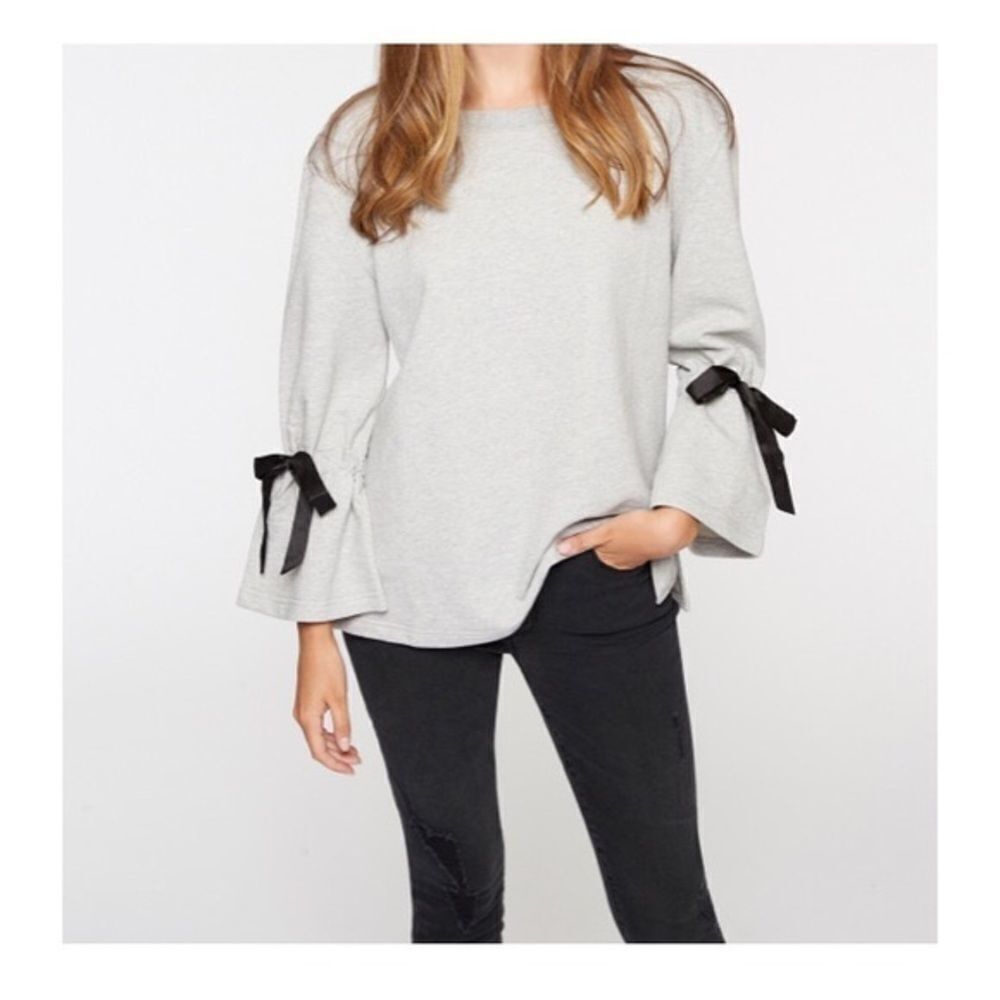 NWT | Sanctuary | Tierney sweatshirt w/ Ribbon